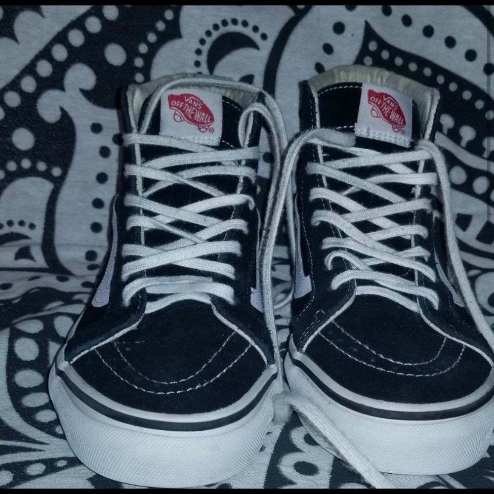 Black classic high top Vans